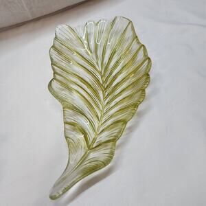Vietri made in Turkey Green Glass leaf shaped dish X